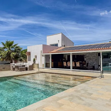 Holiday home Avec Piscine - 10 Pers. - Fr-1-882-6 Cuxac-d'Aude