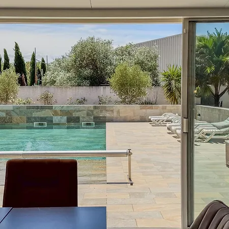 Avec Piscine - 10 Pers. - Fr-1-882-6 Holiday home